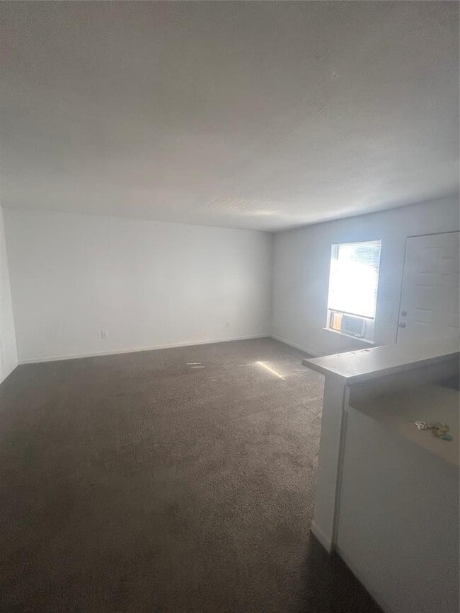 Photo - 1105 Westwood Ln