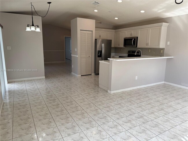 Photo - 17449 SW 143rd Pl