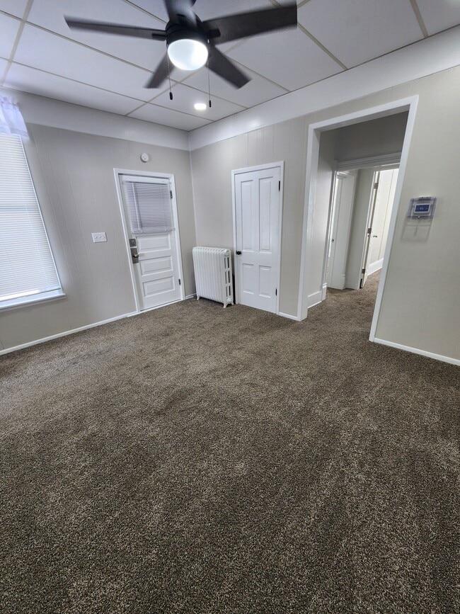 302 W Elm St Unit 2