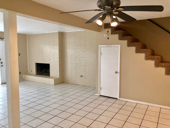 Photo - Spacious Townhouse close to TTU and medical.
