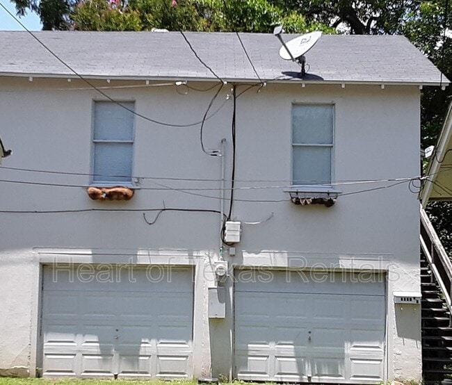 Photo - 2821 1/2 Columbus Avenue