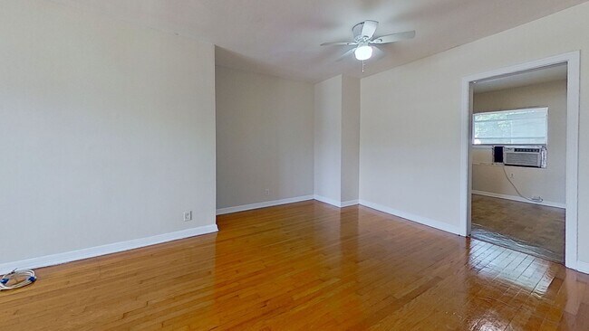 Photo - Chaming 2-Bed apartment on Atlantic Blvd!