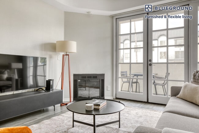 Photo - 114 N Doheny Dr Unit FL2-ID866