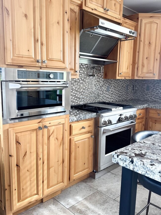 Photo - 4925 Milano Way