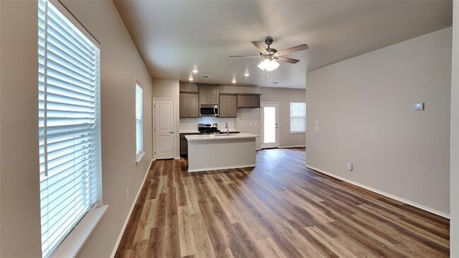 12501 Florence Ln