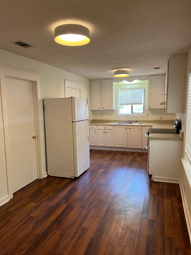 Photo - 35 Bay Breeze Dr