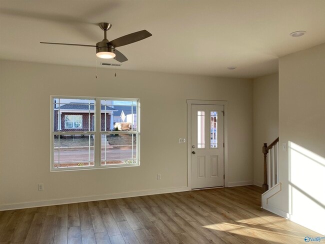 Photo - 418 Falls Pointe