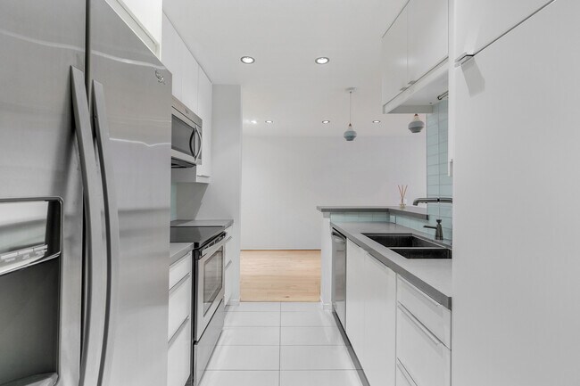 Photo - 8535 N W Knoll Dr Unidad 213