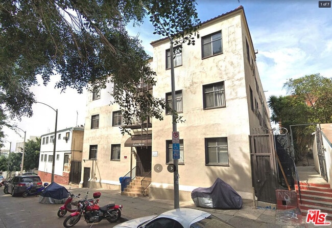 Building Photo - 507 Loma Dr Unit 103 Rental