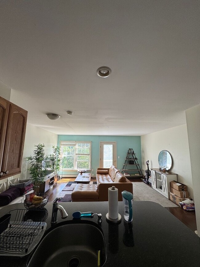 Photo - $2,650 2BD/1.5BA South Portland Near I-295