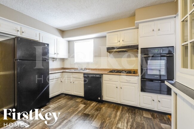 Photo - 6176 Silver Fox Dr