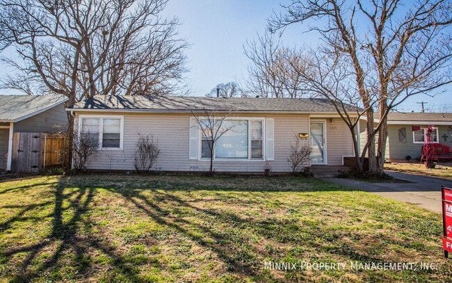 Photo - 2615 45th St