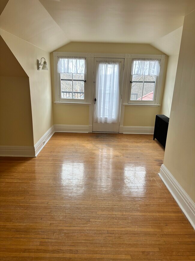 Photo - 26 Waterloo St