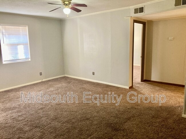 Photo - 117 Parkburg Rd Unit C