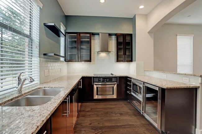 Photo - 2110 Shearn St Unidad 20A