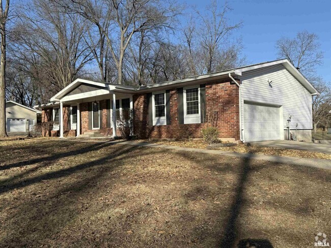 Building Photo - 16 Webster Hill Estates Rental