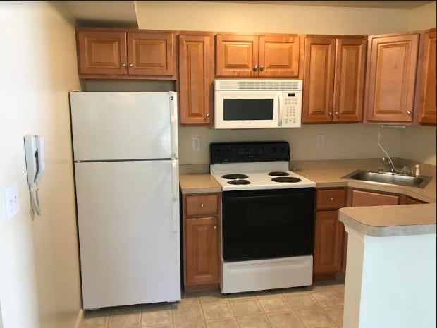 465 Kings Rd Unit 1