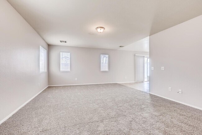 Photo - BEAUTIFUL 1 Story, 3 Bedroom 2 Bath Home Near Centennial Hills