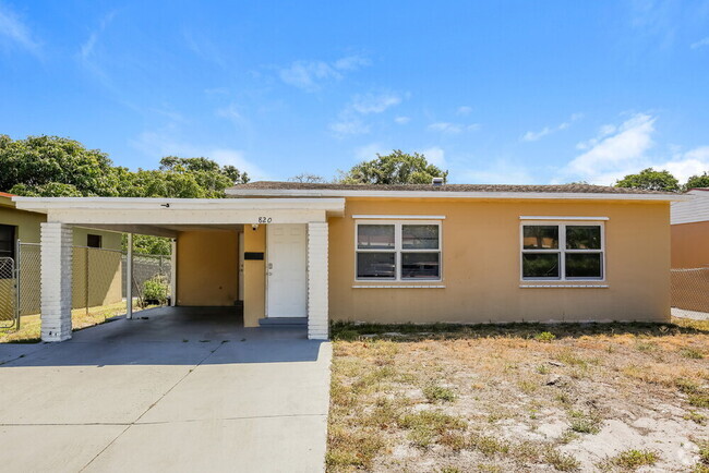 Building Photo - 820 S D St Rental