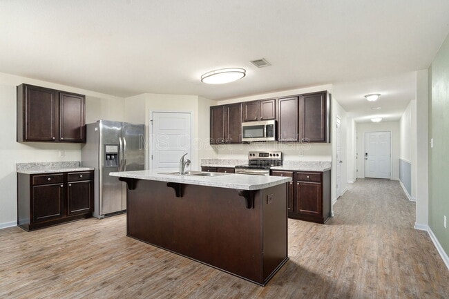 Photo - 515 E Marigold Dr