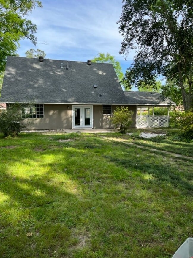 539 Baird Dr