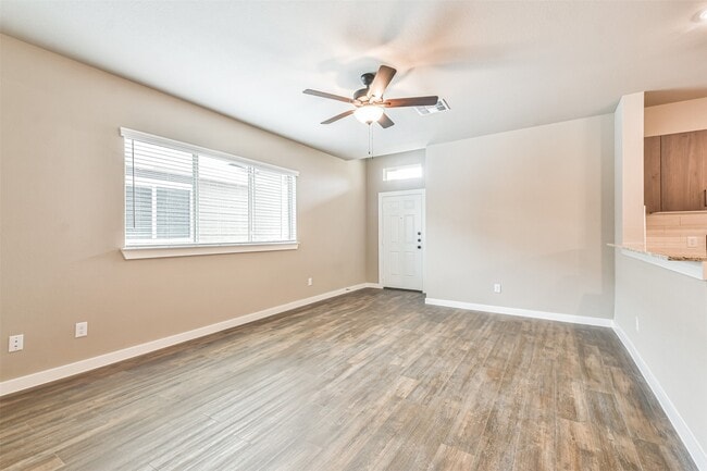 Photo - 25531 Starling Ln