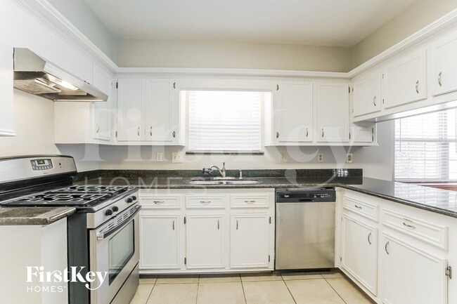 Photo - 18210 Widcombe Dr