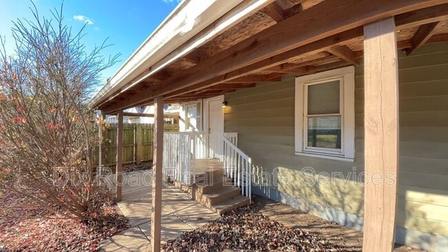 Photo - 1219 Azel Ave