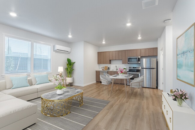 Great Room - Villas at 28th Apartments