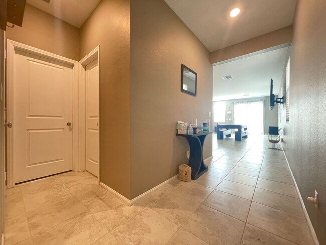Photo - (Fully Furnished) 4 Bedroom + Loft,  3 Ful...