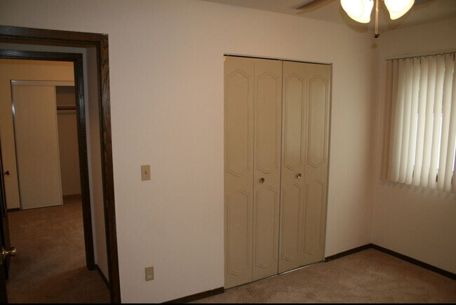 Photo - Colonial Terrace