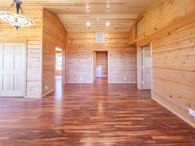 Photo - Newly Built 2-bedroom Log Cabin on Mount V...