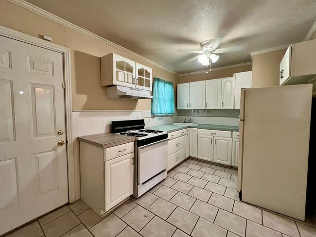 Photo - 2422 29th St Unit REAR