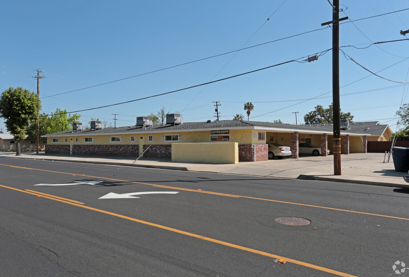 Photo - Four J Apartments