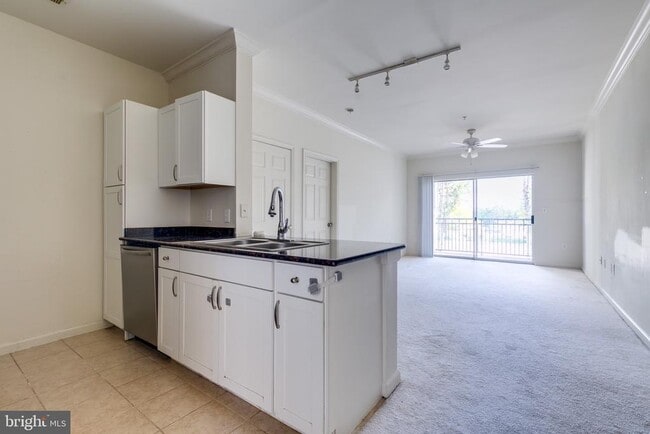 Photo - 12925 Centre Park Cir Unit 211