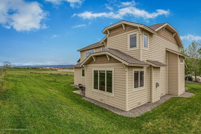 1942 Promontory Cir