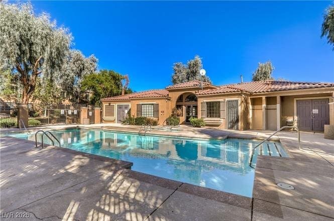 Photo - 2131 Hussium Hills St