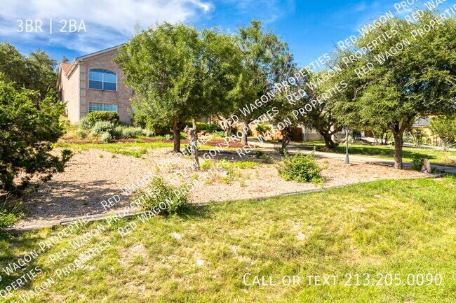 Photo - 723 Sendera St