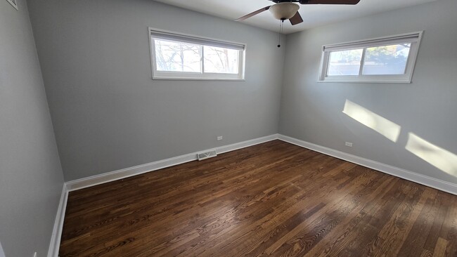 Photo - 454 E Park Ave