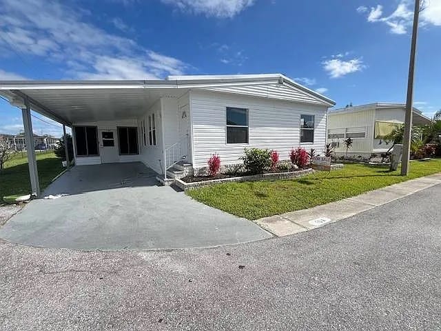 Photo - 29081 US Hwy 19 N