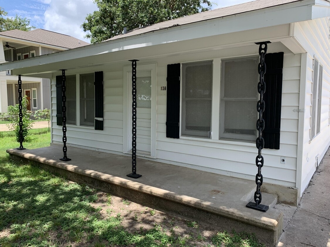 Photo - 138 Watson St (Bryan, TX)