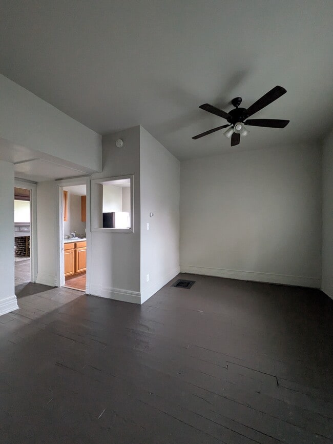 Photo - 878 Prospect Ave Apartamentos Unidad Front Lower