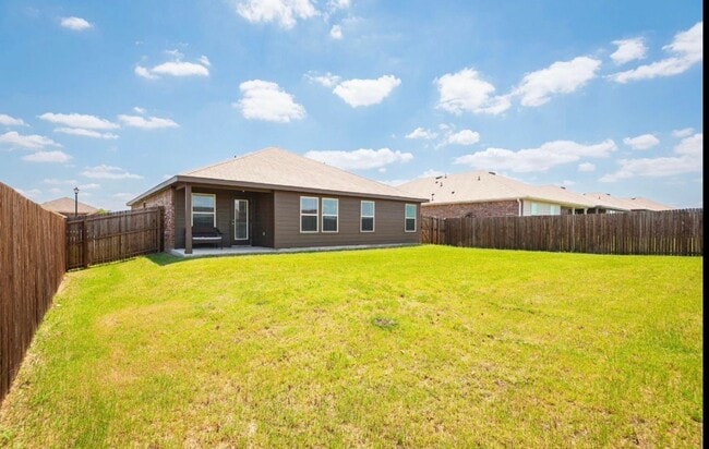Photo - 511 Windrow Dr