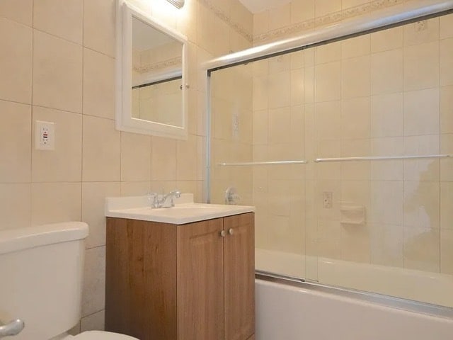 Photo - 210 Balcom Ave Unit 2nd floor