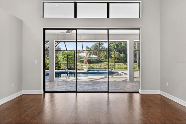 Photo - 8455 Woodbriar Dr