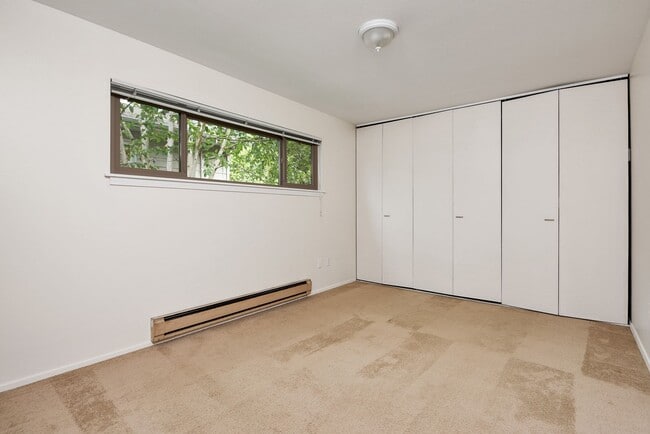 Photo - Clayton Manor Apartments