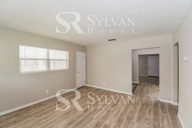 Photo - One-level living at its best