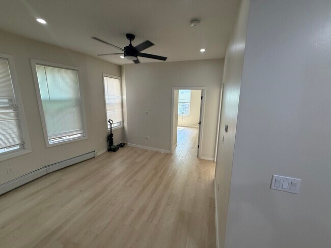 Photo - 89 Oak St Unit 1