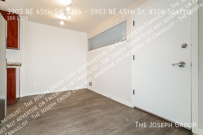 Photo - 3903 NE 45th St Unit 3903 NE 45th St. #104 Seattle