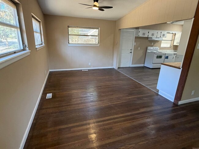 Photo - 34 Belmont Dr